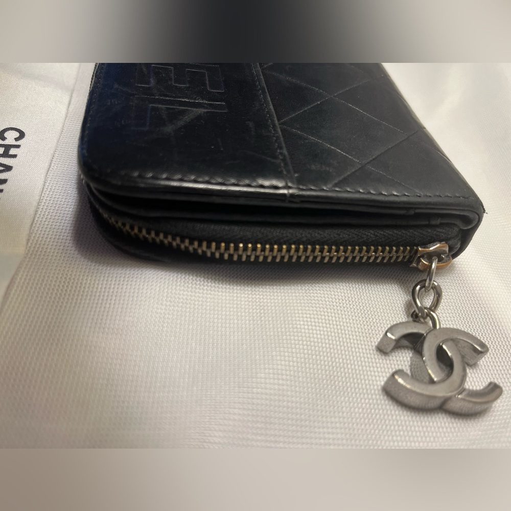 SOLD! CHANEL Authentic Long wallet clutch with chain/insert -Crossbody - Picture 14 of 15